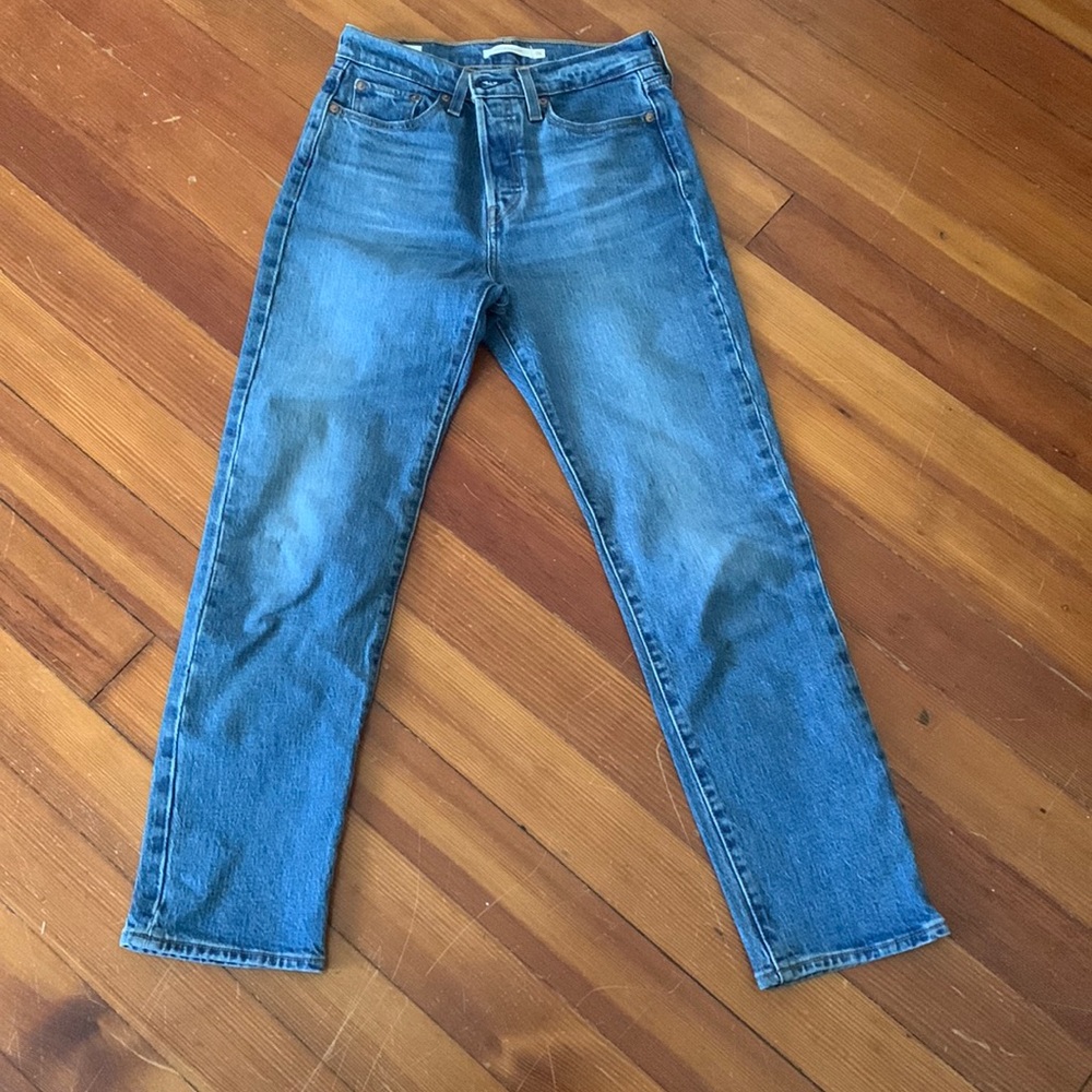 501 Levi’s button up straight wedgie excellent condition